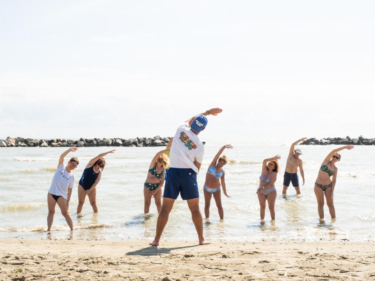 Hotel Marina Beach - Azzurro Club Ravenna Bagian luar foto