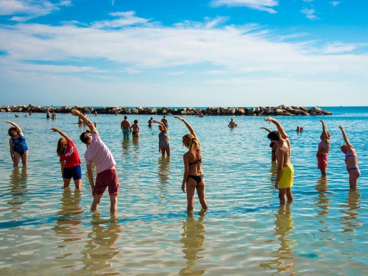 Hotel Marina Beach - Azzurro Club Ravenna Bagian luar foto